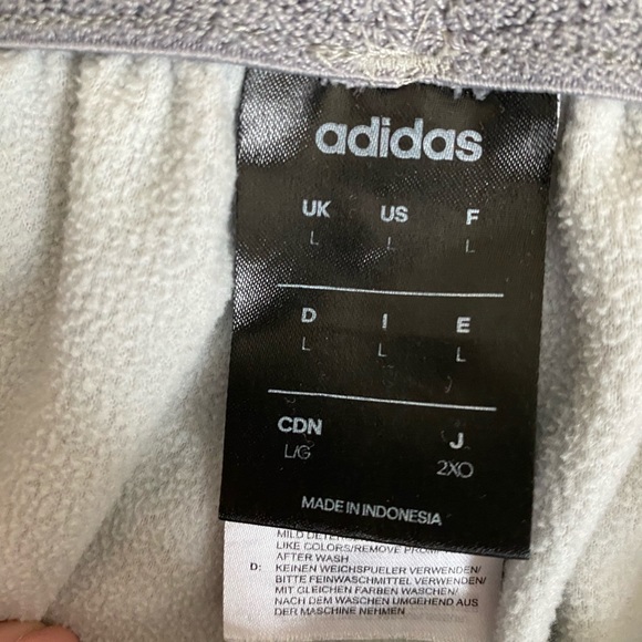 — - Picture 2 of 2